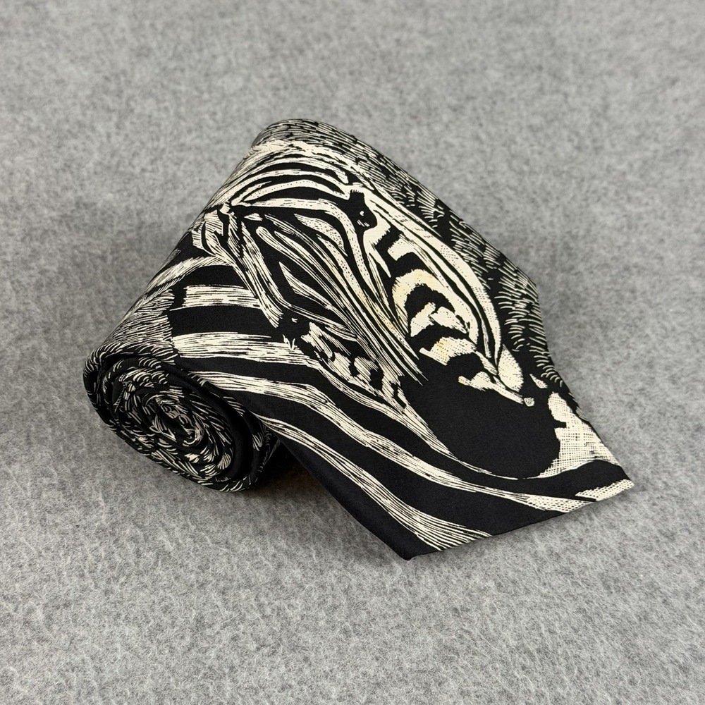 Vintage WWF World Wildlife Fund Silk Tie Serengeti Africa Animals 1993 56x3.9"